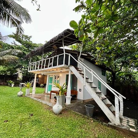 Beach House Kalukatiya - Family Villa, Seaview Room, Garden Room Dikwella Εξωτερικό φωτογραφία