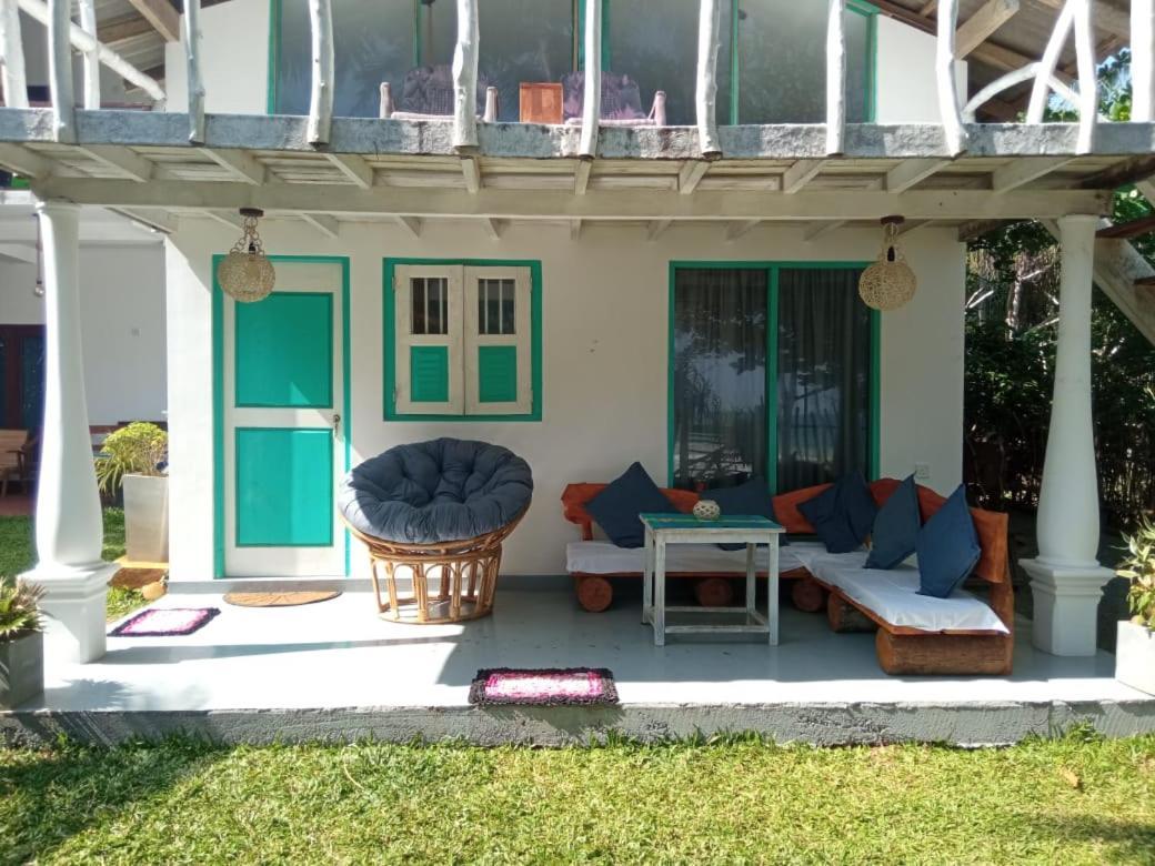 Beach House Kalukatiya - Family Villa, Seaview Room, Garden Room Dikwella Εξωτερικό φωτογραφία