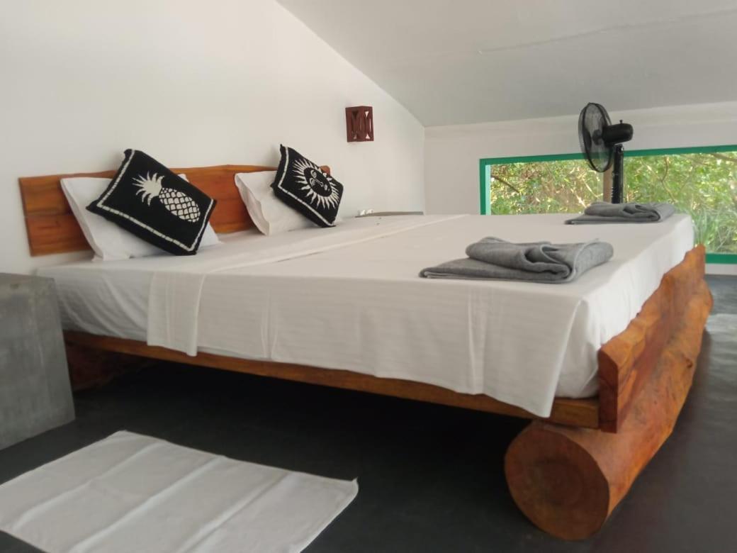 Beach House Kalukatiya - Family Villa, Seaview Room, Garden Room Dikwella Εξωτερικό φωτογραφία