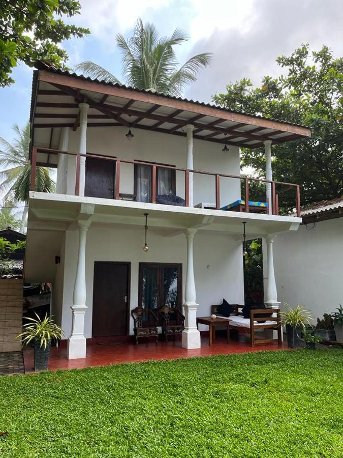 Beach House Kalukatiya - Family Villa, Seaview Room, Garden Room Dikwella Εξωτερικό φωτογραφία
