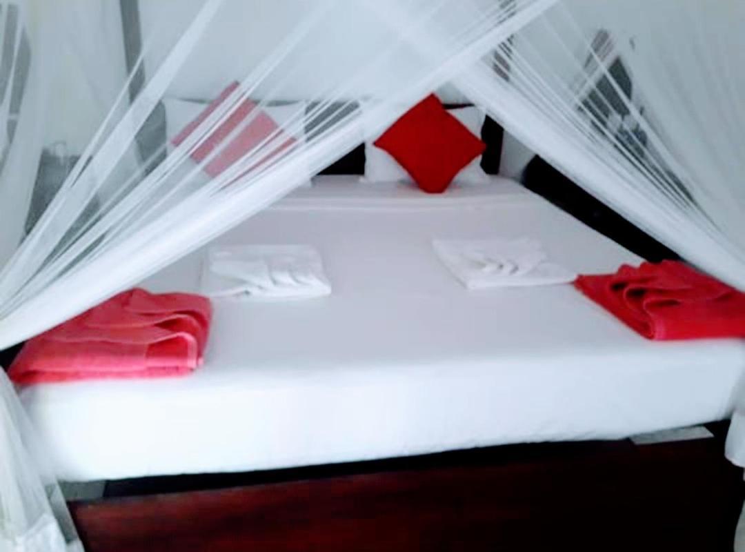 Beach House Kalukatiya - Family Villa, Seaview Room, Garden Room Dikwella Εξωτερικό φωτογραφία