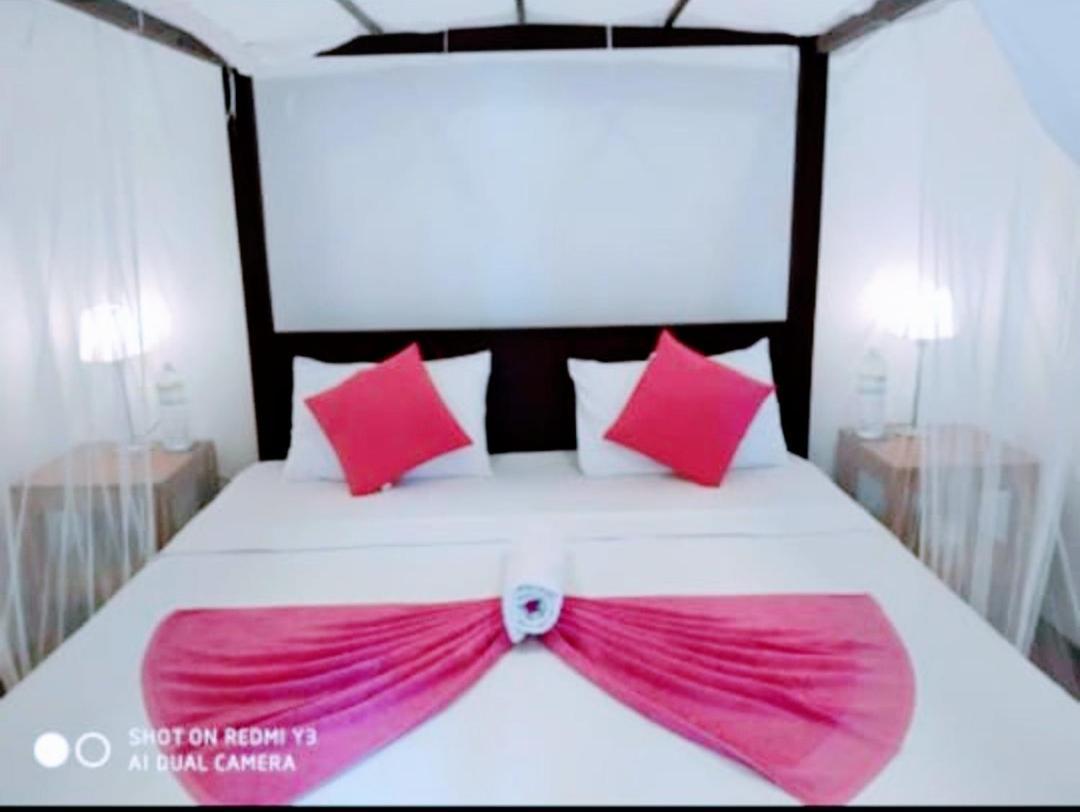 Beach House Kalukatiya - Family Villa, Seaview Room, Garden Room Dikwella Εξωτερικό φωτογραφία